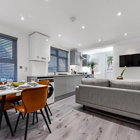 Lovely 2 Bedroom Apartment In Greater Londres Exterior foto