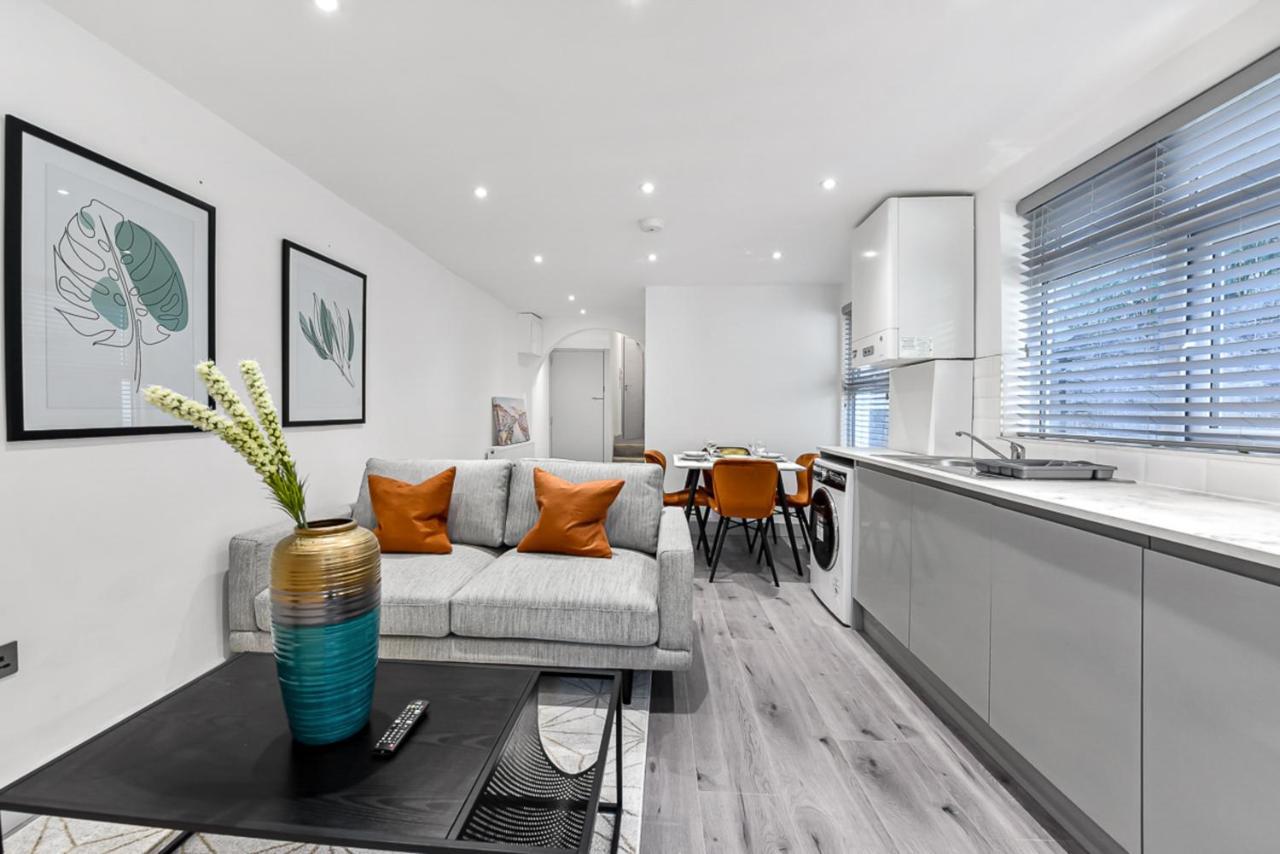 Lovely 2 Bedroom Apartment In Greater Londres Exterior foto